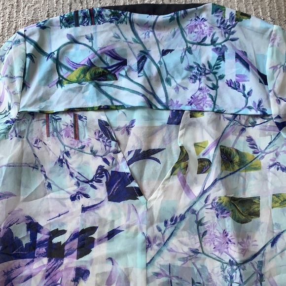 BCBG Generation Blouse - Picture 6 of 7